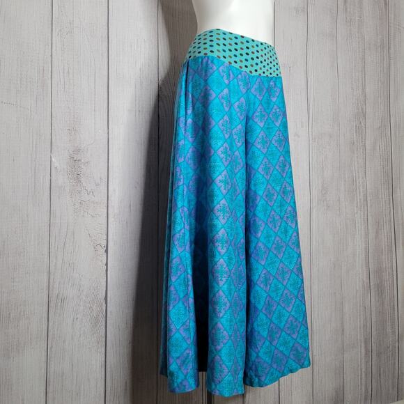 One of a kind Jil Cappuccio Blue Purple Snowflake Polka Dot Gaucho Pants - Picture 5 of 7